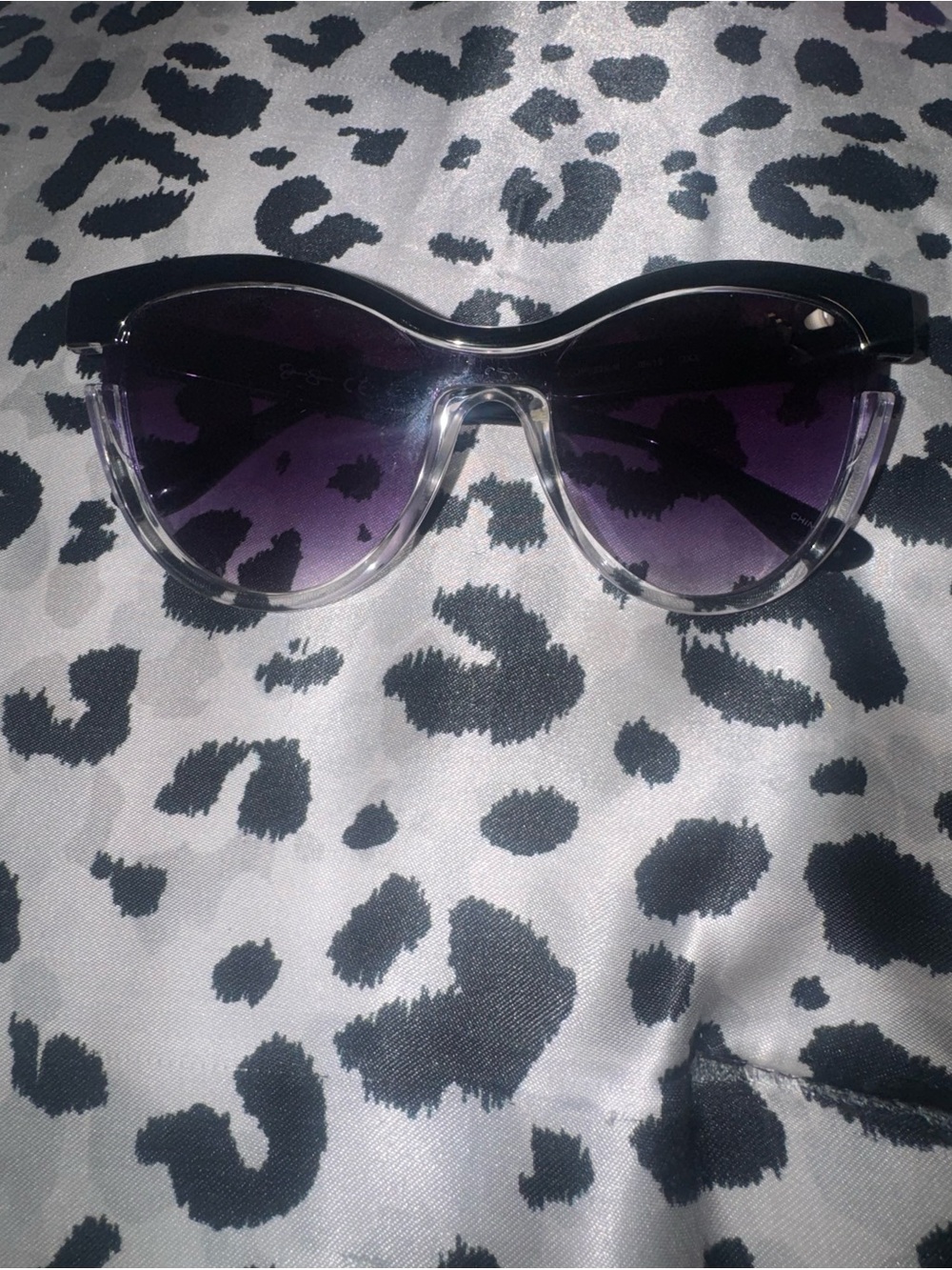 Jessica Simpson Clear Frame Sunglasses with Purple Gradient Lenses